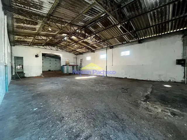 Galpão / Barracão com 271m², para alugar, no bairro Vila Cardoso em Capivari
