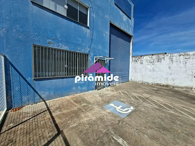 Galpão / Barracão com 250m², para alugar, no bairro Cidade Jardim em Jacareí