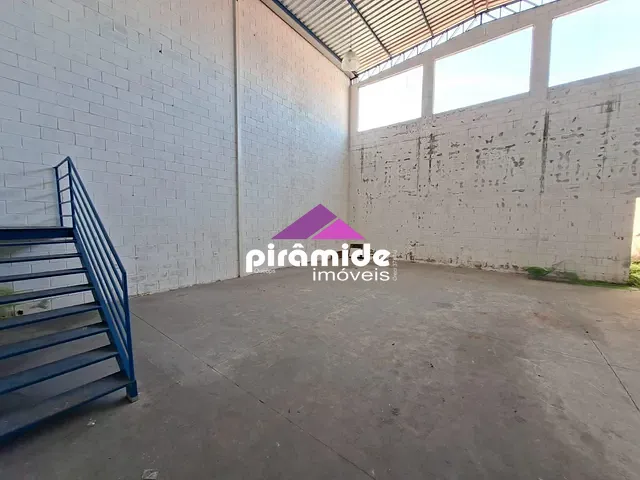 Galpão / Barracão com 250m², para alugar, no bairro Cidade Jardim em Jacareí