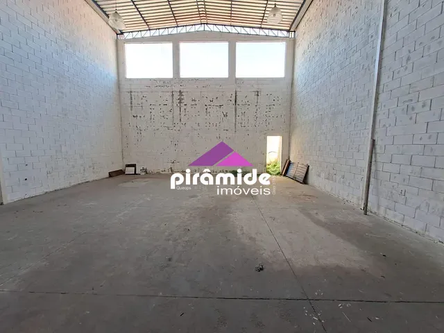 Galpão / Barracão com 250m², para alugar, no bairro Cidade Jardim em Jacareí