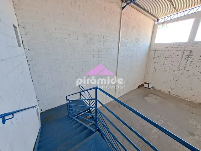 Galpão / Barracão com 250m², para alugar, no bairro Cidade Jardim em Jacareí