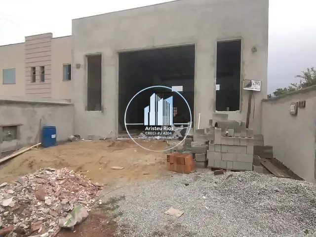Galpão / Barracão com 240m², à venda ou para alugar, no bairro Bela Itália em Pouso Alegre