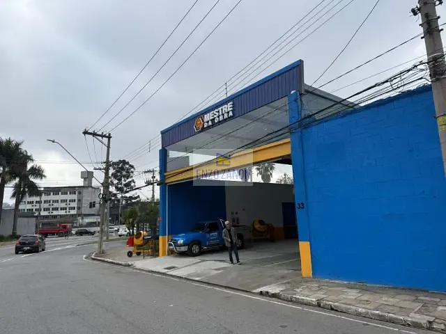 Galpão / Barracão com 300m², à venda ou para alugar, no bairro Fundação em São Caetano do Sul