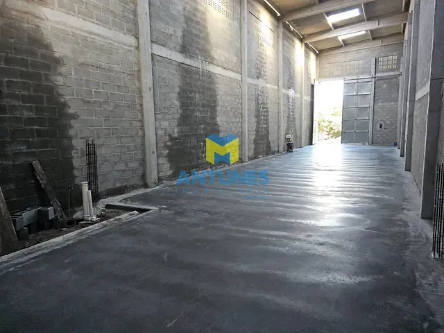 Galpão / Barracão com 200m², para alugar, no bairro Imbiribeira em Recife