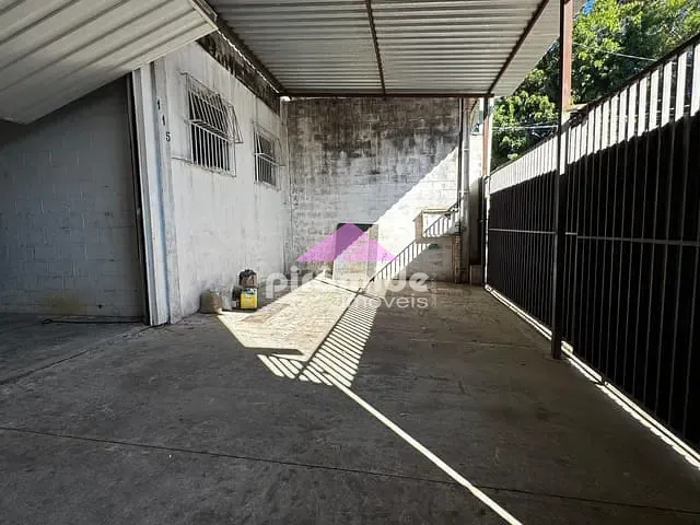 Galpão / Barracão com 485m², à venda, no bairro Chácaras Reunidas em São José dos Campos