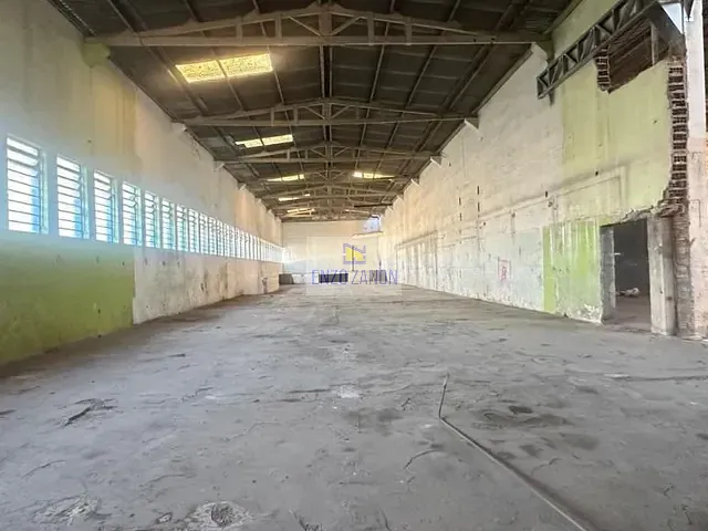 Galpão / Barracão com 650m², para alugar, no bairro Jardim Jamaica em Santo André