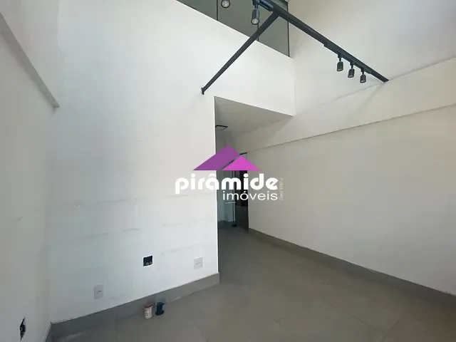 Galpão / Barracão com 400m², para alugar, no bairro Chácaras Reunidas em São José dos Campos