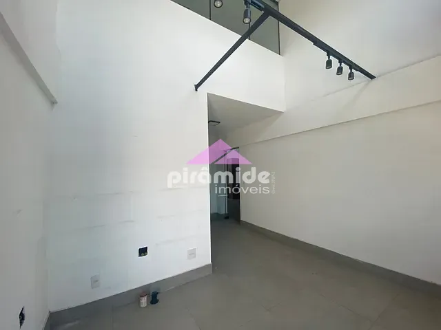 Galpão / Barracão com 400m², para alugar, no bairro Chácaras Reunidas em São José dos Campos