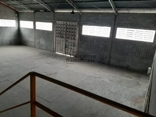 Galpão / Barracão com 1434m², à venda, no bairro Jardim Jacinto em Jacareí