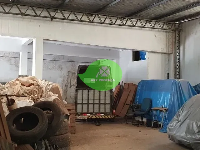 Galpão / Barracão com 500m², para alugar, no bairro Vila Fiore em Sorocaba