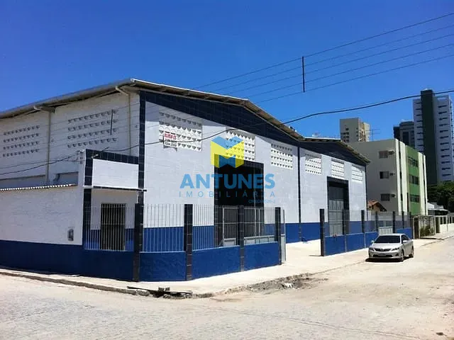 Galpão / Barracão com 900m², para alugar, no bairro Piedade em Jaboatão dos Guararapes