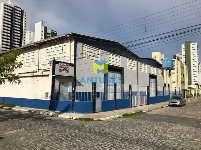 Galpão / Barracão com 900m², para alugar, no bairro Piedade em Jaboatão dos Guararapes