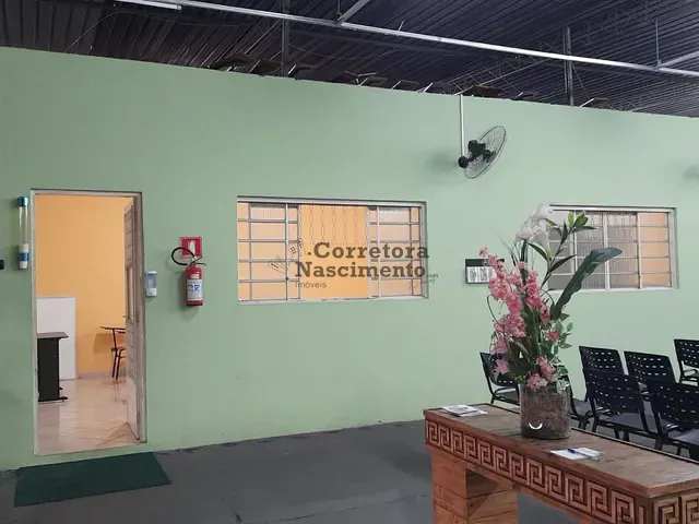 Galpão / Barracão com 400m², à venda, no bairro Jardim Marcondes em Jacareí