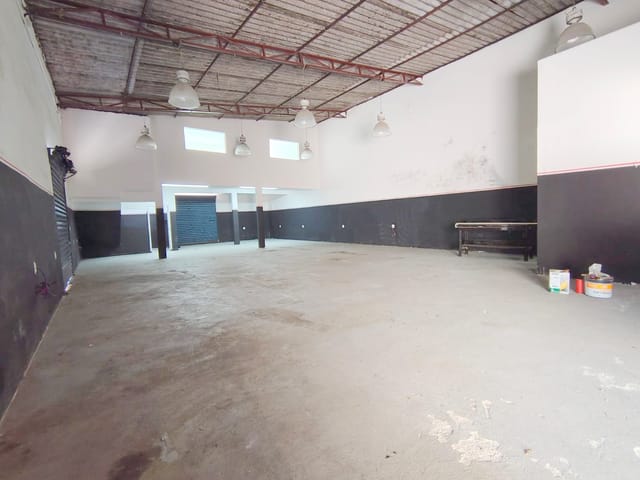 Galão industrial para locação com 700m2 na Vila Prudente