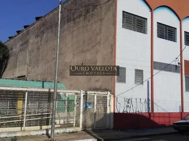 Galpão / Barracão com 1083m², à venda, no bairro Cerâmica em São Caetano do Sul