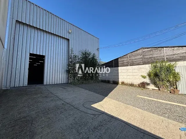Galpão / Barracão para alugar, no bairro Dom Bosco em Itajaí
