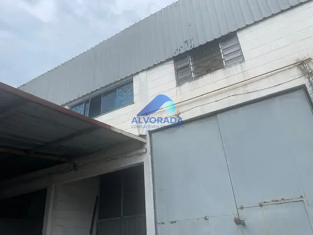 Galpão / Barracão para alugar, no bairro Jardim Imperial em São José dos Campos