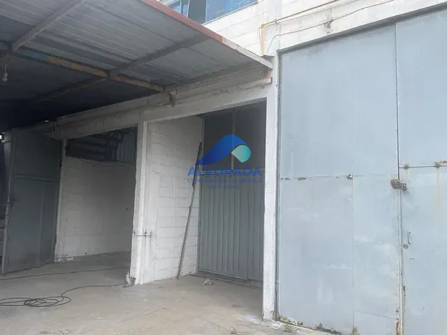 Galpão / Barracão para alugar, no bairro Jardim Imperial em São José dos Campos
