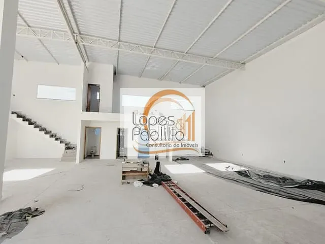 Galpão / Barracão com 470m², para alugar, no bairro Nova Cerejeiras em Atibaia