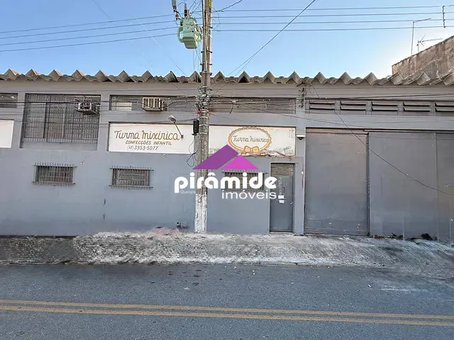 Galpão / Barracão com 467m², para alugar, no bairro Parque Itamarati em Jacareí