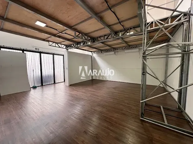 Sala para alugar, no bairro Dom Bosco em Itajaí