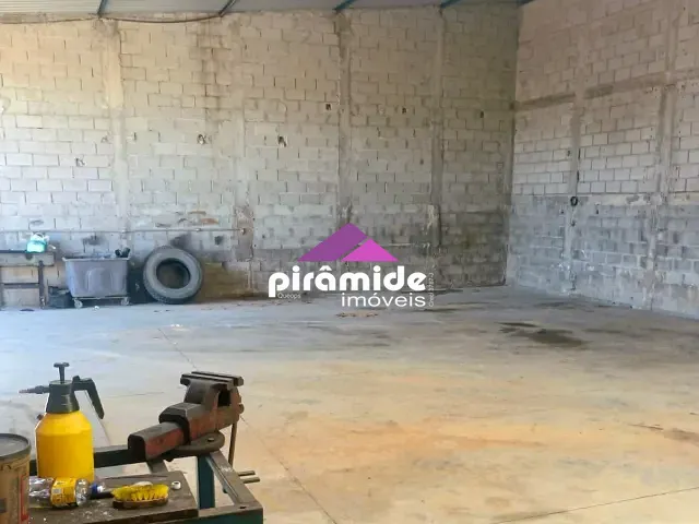 Galpão / Barracão com 300m², para alugar, no bairro Jardim Santa Maria em São José dos Campos