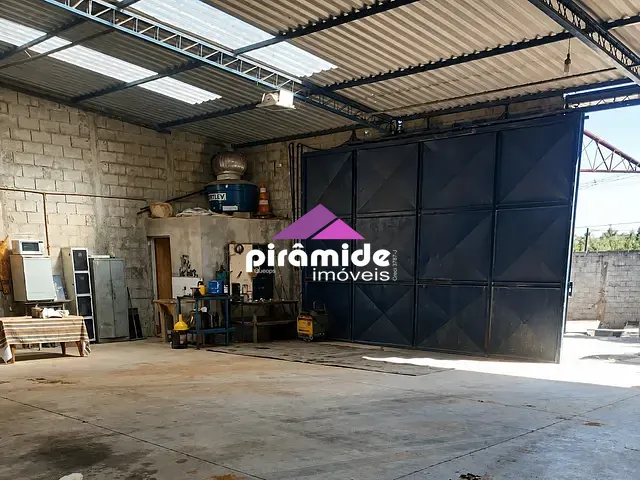 Galpão / Barracão com 300m², para alugar, no bairro Jardim Santa Maria em São José dos Campos