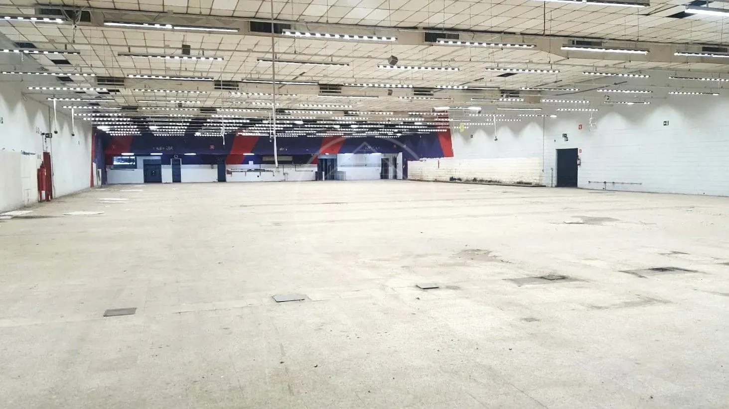 Depósito-Galpão, 3200 m² - Foto 2