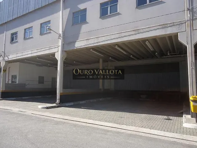 Galpão / Barracão com 1300m², para alugar, no bairro Jardim Itaquiti em Barueri