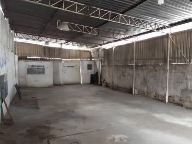 Galpão / Barracão com 250m², para alugar, no bairro Presidente Altino em Osasco
