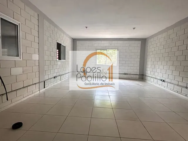 Galpão / Barracão com 1700m², para alugar, no bairro Guaxinduva em Atibaia