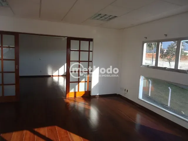 Galpão / Barracão com 12074m², para alugar, no bairro Distrito Industrial Alfredo Relo em Itatiba