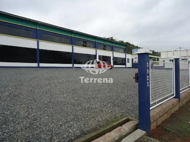 Galpão / Barracão com 1420m², para alugar, no bairro Encano do Norte em Indaial