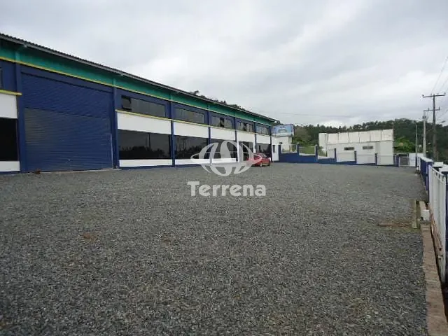 Galpão / Barracão com 1420m², para alugar, no bairro Encano do Norte em Indaial