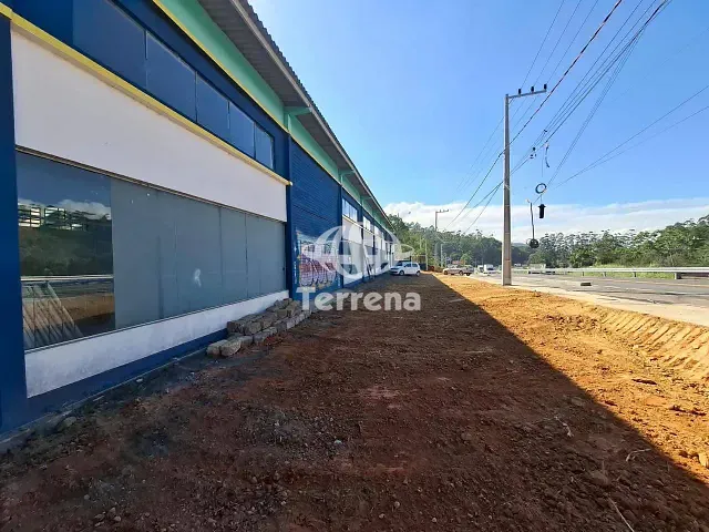 Galpão / Barracão com 1420m², para alugar, no bairro Encano do Norte em Indaial