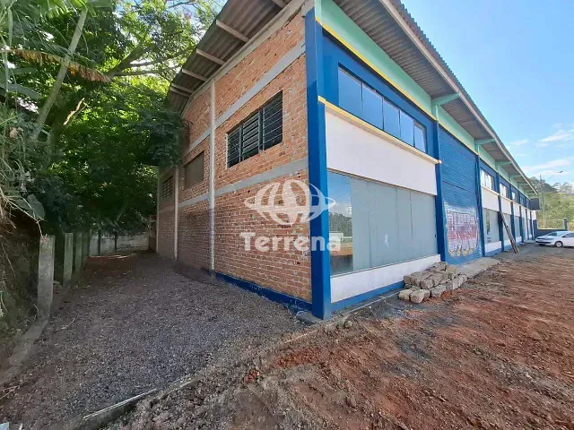 Galpão / Barracão com 1420m², para alugar, no bairro Encano do Norte em Indaial