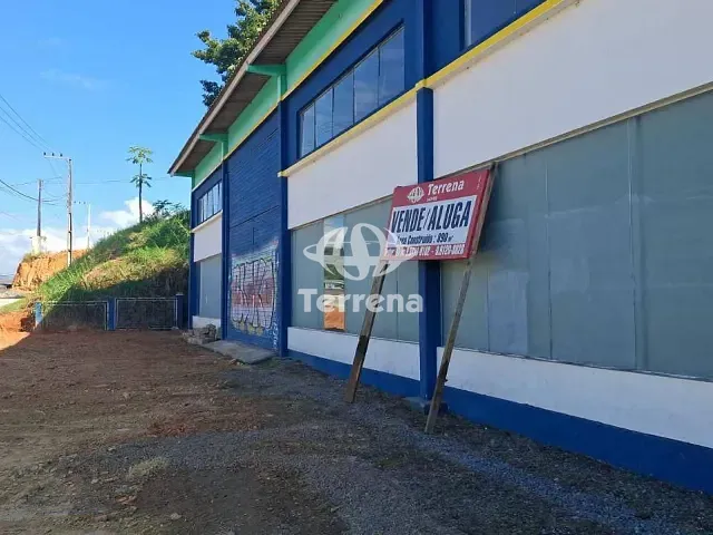 Galpão / Barracão com 1420m², para alugar, no bairro Encano do Norte em Indaial