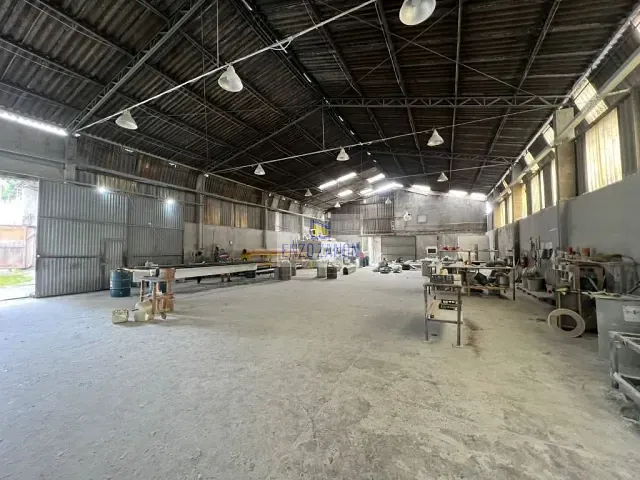Galpão / Barracão com 722m², para alugar, no bairro Nova Petrópolis em São Bernardo do Campo