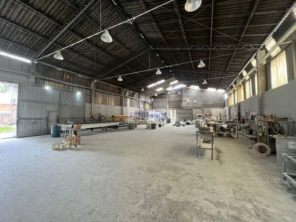 Depósito-Galpão, 670 m² - Foto 1