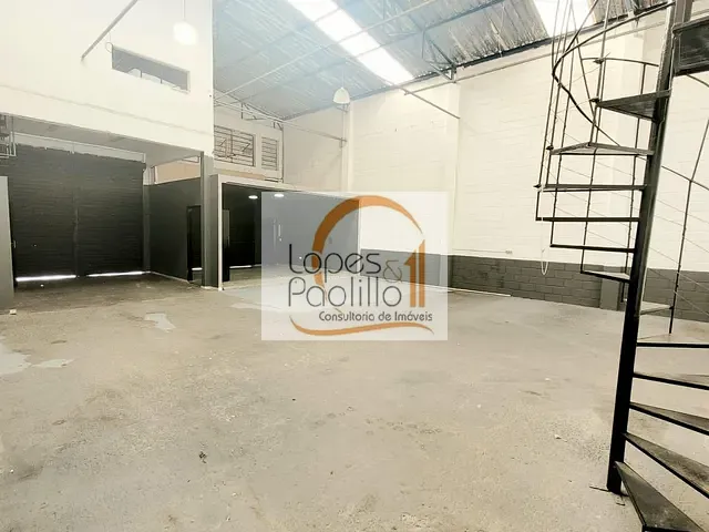 Galpão / Barracão com 230m², para alugar, no bairro Jardim Paulista em Atibaia