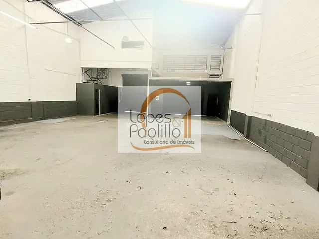 Galpão / Barracão com 230m², para alugar, no bairro Jardim Paulista em Atibaia