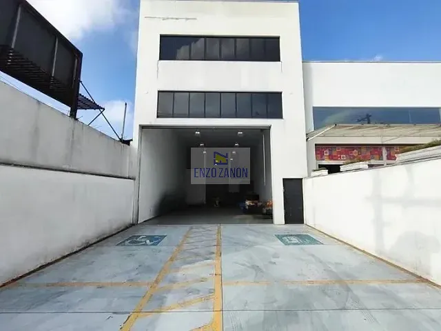 Galpão / Barracão com 330m², para alugar, no bairro Anchieta em São Bernardo do Campo