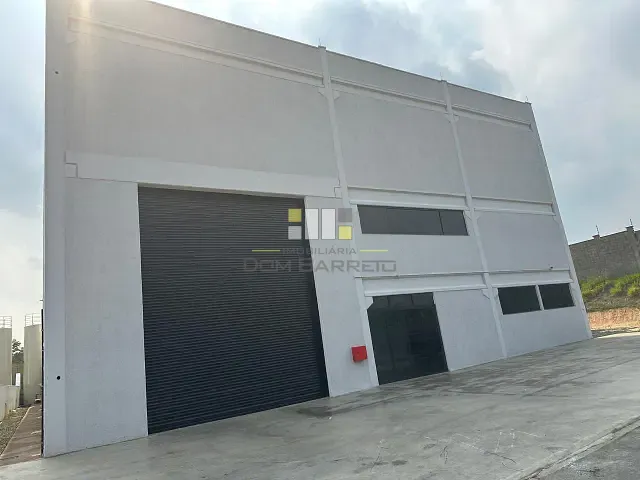 Galpão / Barracão com 1600m², para alugar, no bairro Jardim Nova Europa em Hortolândia