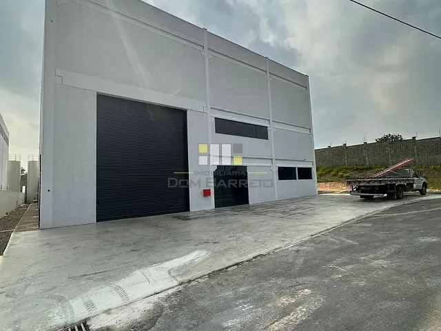 Galpão / Barracão com 1600m², para alugar, no bairro Jardim Nova Europa em Hortolândia