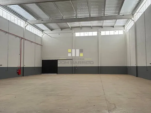 Galpão / Barracão com 1600m², para alugar, no bairro Jardim Nova Europa em Hortolândia
