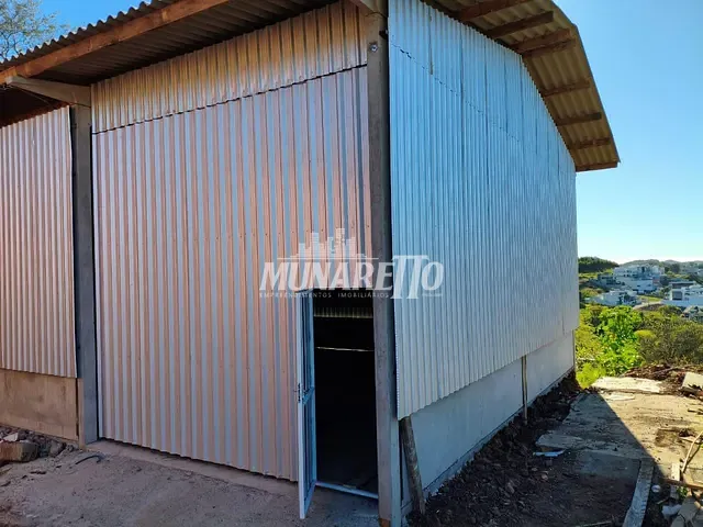 Galpão / Barracão com 200m², para alugar, no bairro Santa Cruz em Concórdia