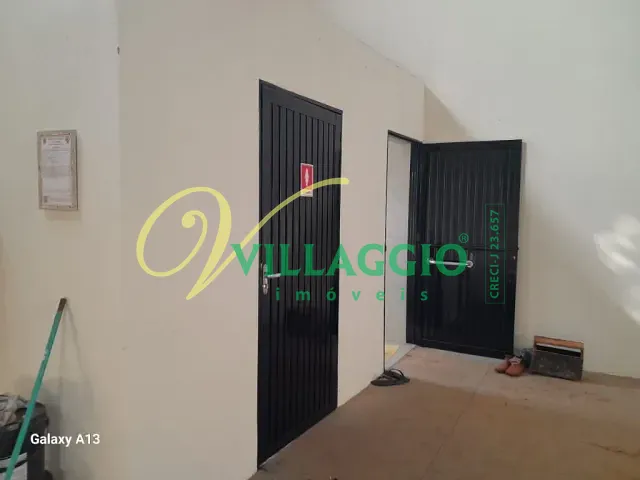 Galpão / Barracão com 360m², para alugar, no bairro Vila Ipiranga em São José do Rio Preto