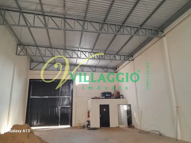 Galpão / Barracão com 360m², para alugar, no bairro Vila Ipiranga em São José do Rio Preto
