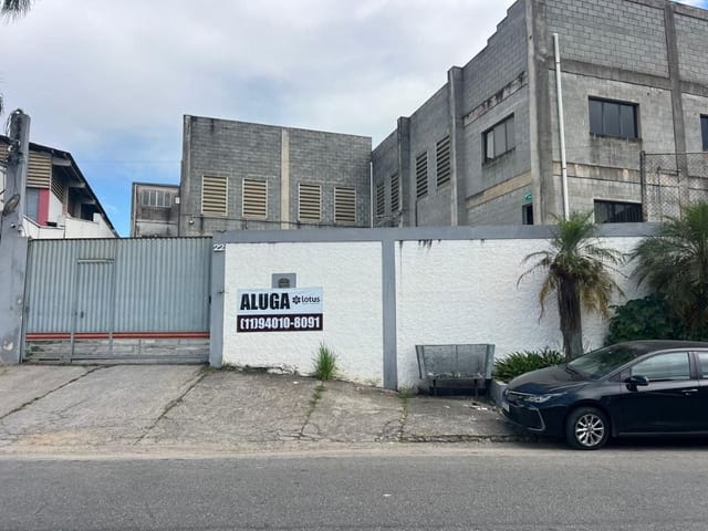 Galpão / Barracão com 1235m², à venda ou para alugar, no bairro Chácara do Solar I (Fazendinha) em Santana de Parnaíba