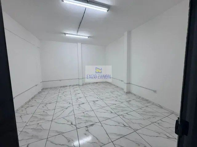 Galpão / Barracão com 451m², para alugar, no bairro Nova Petrópolis em São Bernardo do Campo